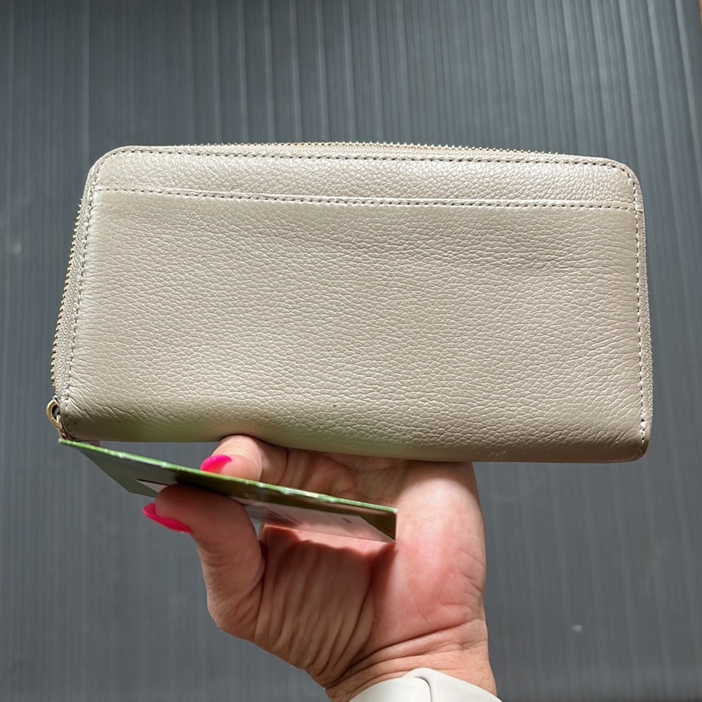 Kate Spade wallet - Picture 4 of 4